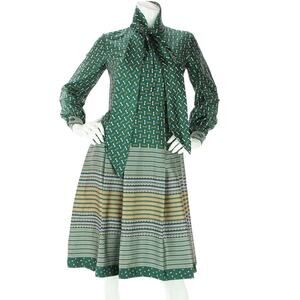 Vintage Green Dress Enchanting Garden Elegance